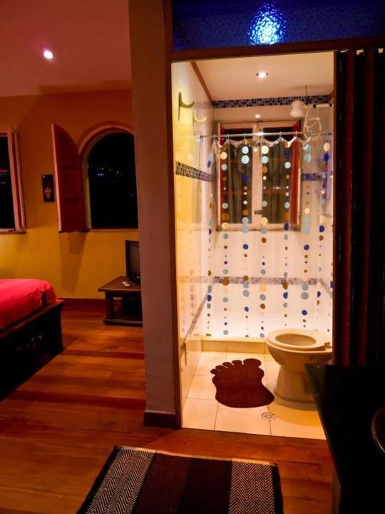 Bed&Breakfast Chorro De Quevedo Bogota Room photo